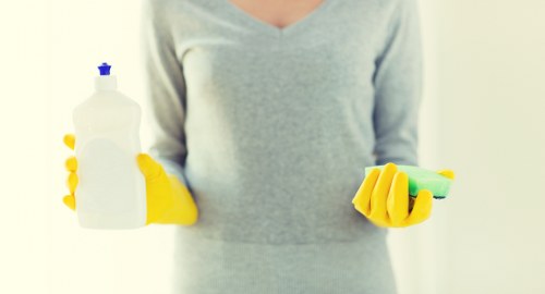 Local cleaners preparing a rented home in Canonbury for handover